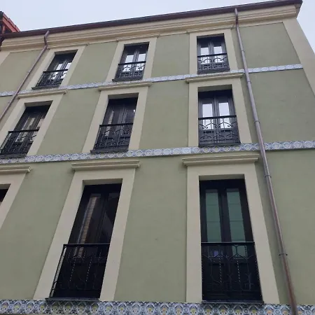 Myro Gijon